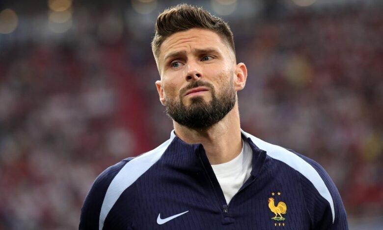 Bintang sepak bola Olivier Giroud dirampok $ 500rb dalam perhiasan selama invasi rumah